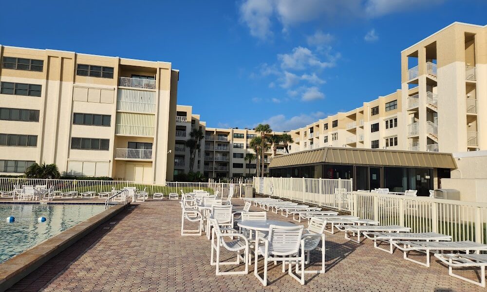Castle Reef Condominiums
